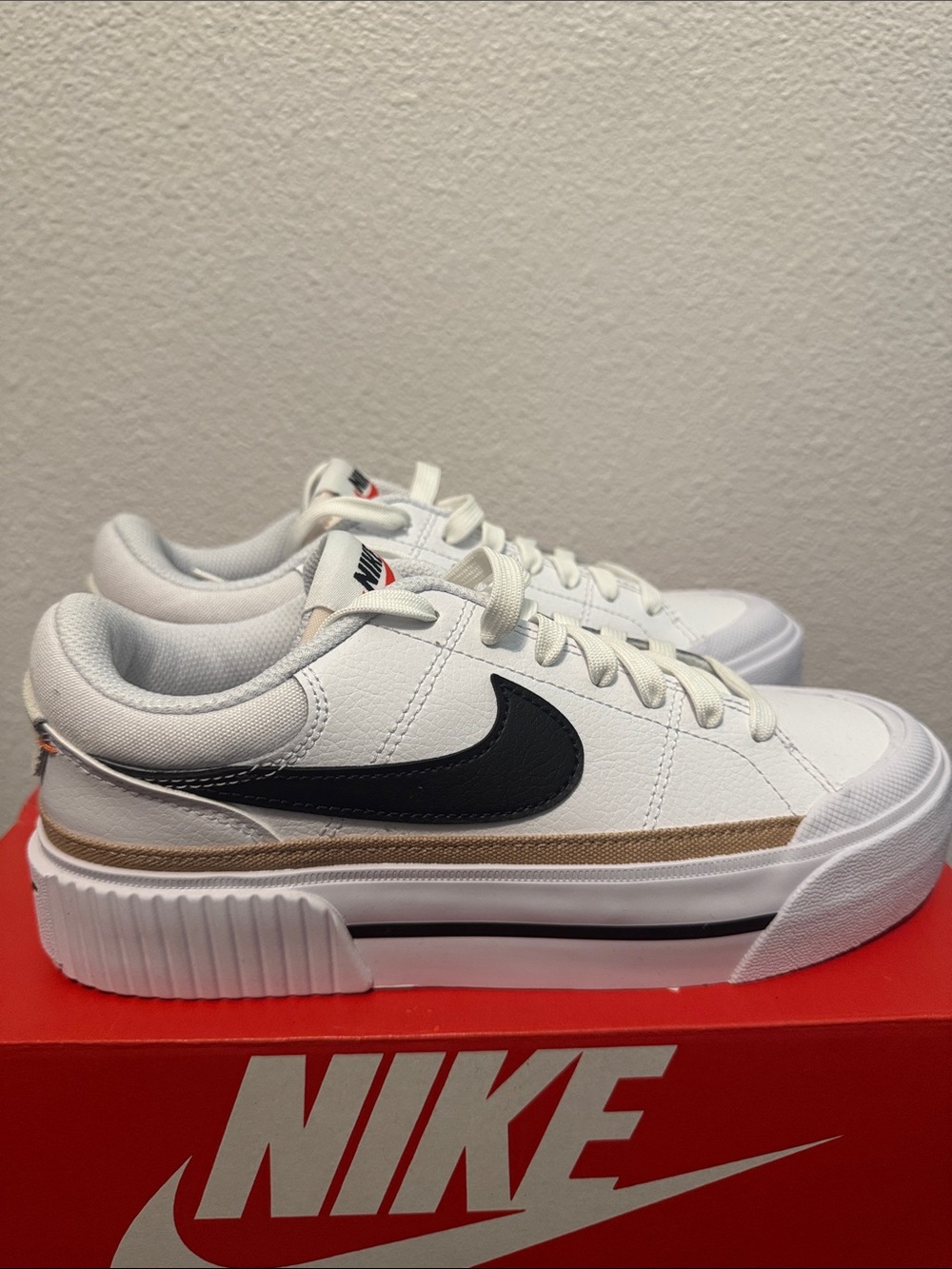 Nike Women’s Court Legacy Lift Shoes